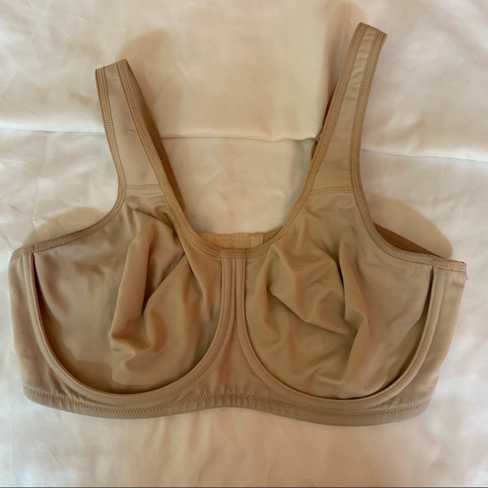 WACOAL sports bra 38D